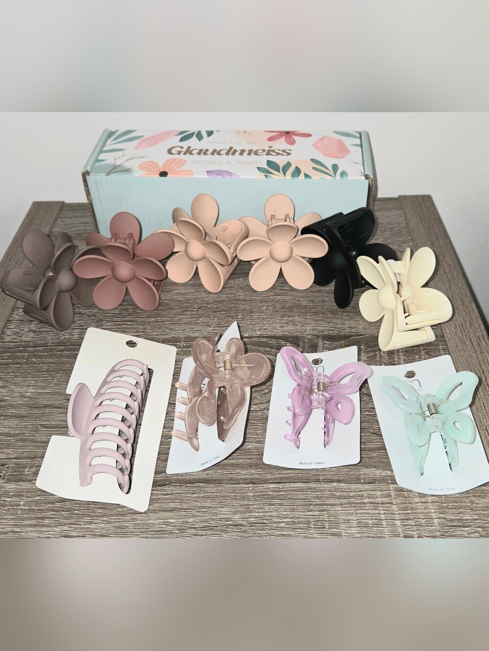 Flower Hair Clips Flower Claw Clips Daisy Clips for Women Matte Large 10 Pieces.